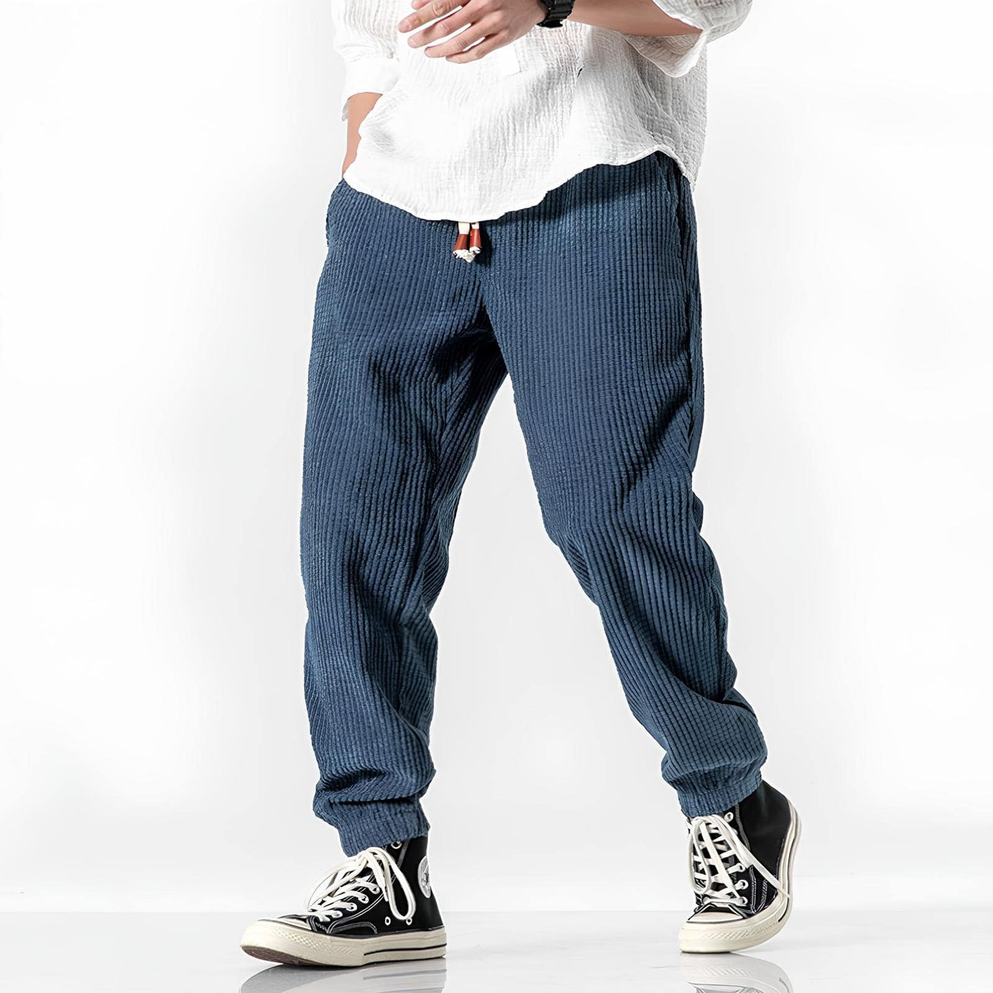Pantalons en velours modernes